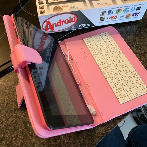 Laptop Touchscreen Tablet - Picture 3 of 12